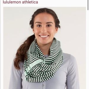 Lululemon Tube Wrap Scarf
